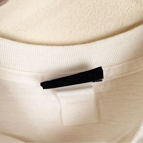 NBA Lakers Kobe Bryant 2002 White Tee Shirt - Picture 3 of 6